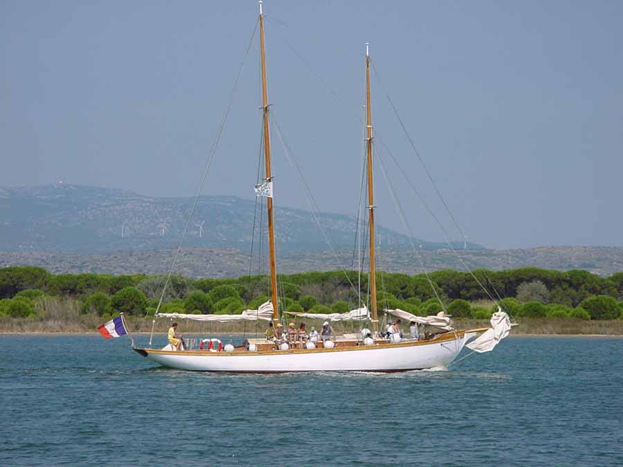 Voilier ancien sur le chenal