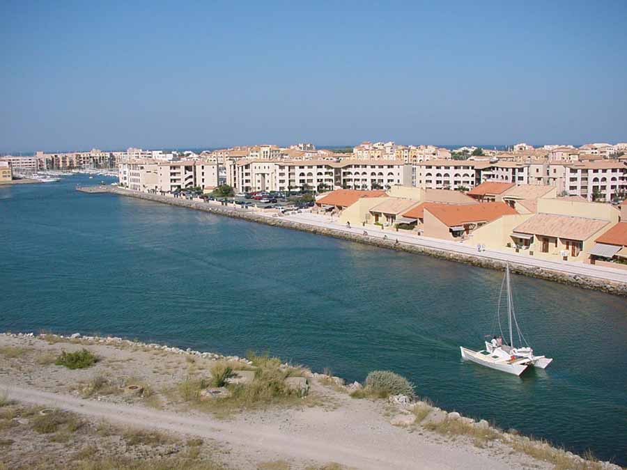 Chenal et port