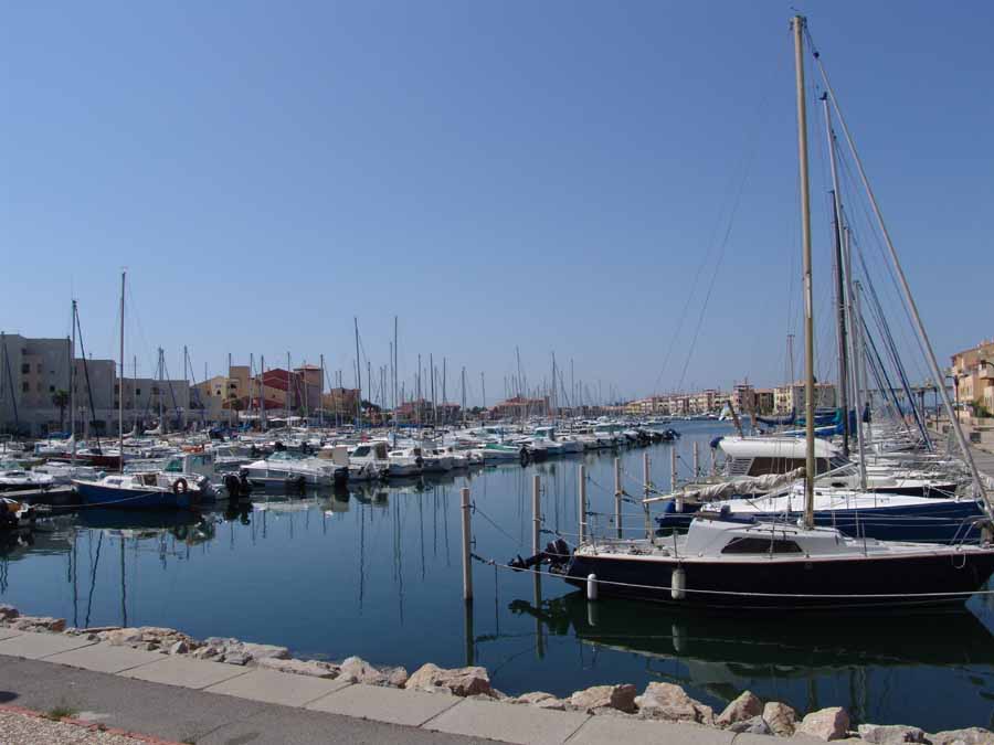 Le port sud (quai de la caramoun)