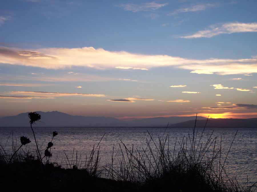 Le soleil se lève sur la Caramoun et la Courrège